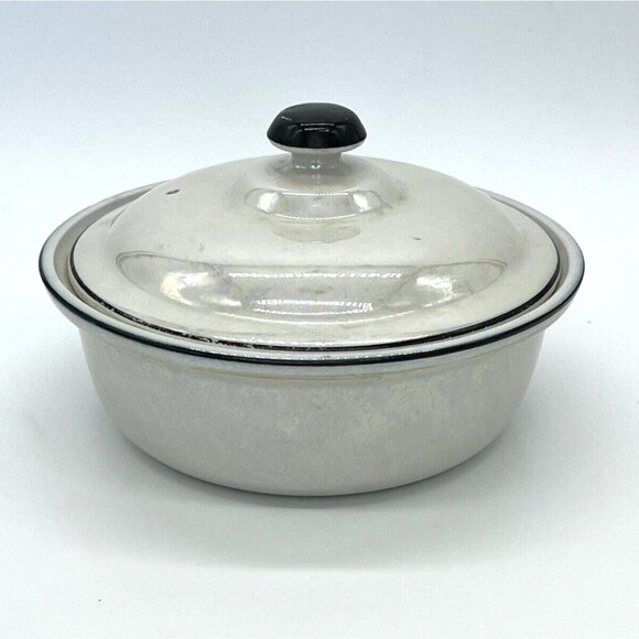 Lusterware Round Casserole Dish W/Lid, Made For Forman Bros. By The Hall China - Picture 6 of 6